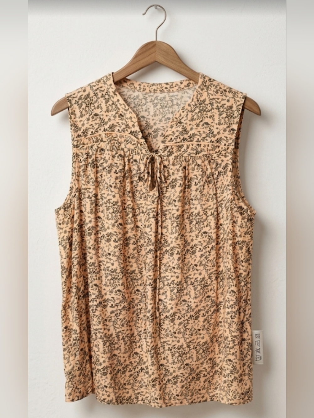Simply Styled Ruffle Praire Sleeveless Top Medium NWT